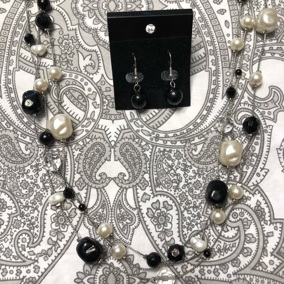 ⬇️ long beaded necklace with earrings - Picture 1 of 6